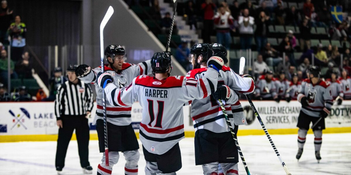 Maine Mariners  NICK MASTER RE-SIGNS WITH MARINERS